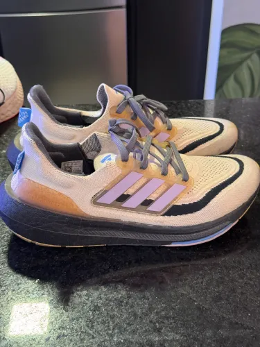 Tênis Adidas Ultraboost Light Original - Tam 41 | Usado