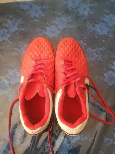 Chuteira Nike tiempo society