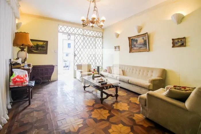Casa à Venda - Belém, 4 Quartos, 350 m2