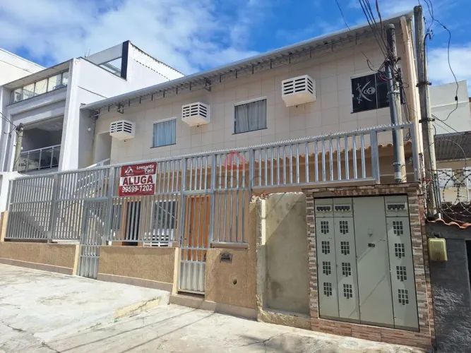 Apartamento com 1 quarto, Sala e coziha integradas. Área de serviço externa