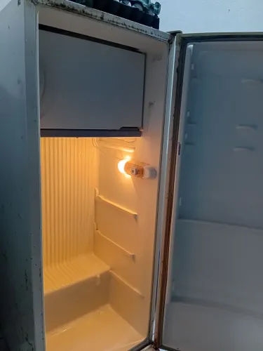 Vendo uma geladeira 