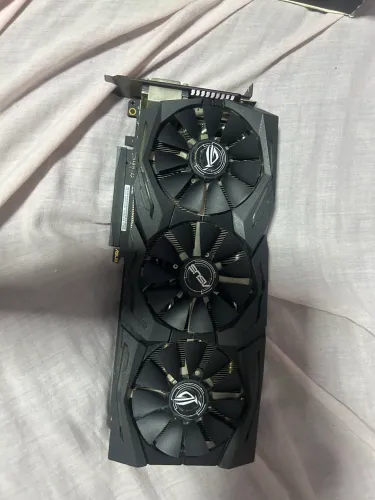 Placa de vídeo asus strix 1070 