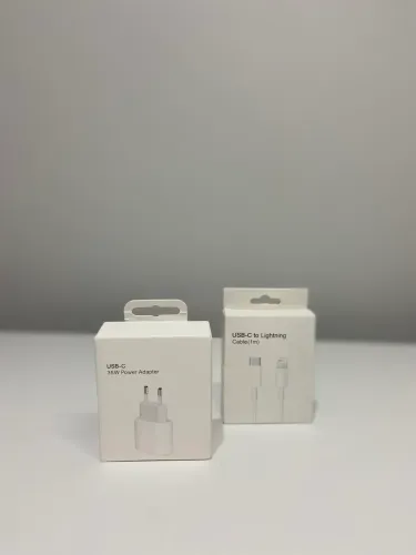 Carregador Turbo 20W + Cabo Lightning para iPhone
