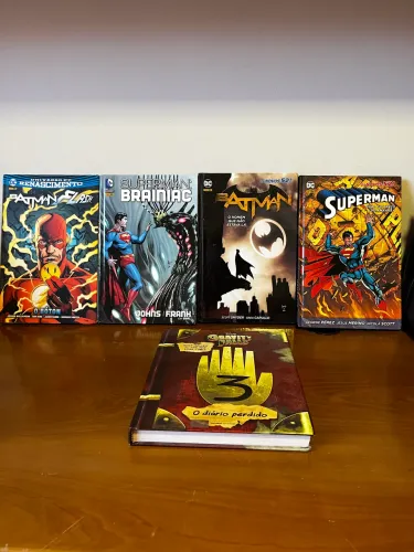 Coleção de Quadrinhos HQs de Super-Heróis Marvel e DC Originais