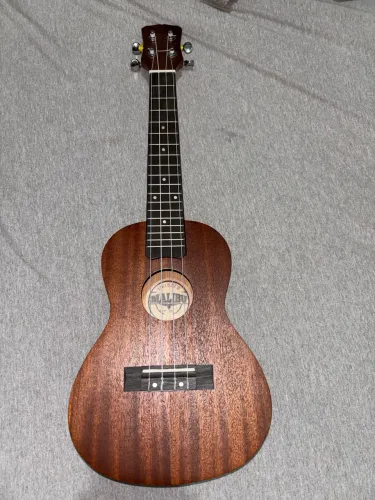 Ukulele Malibu 23S