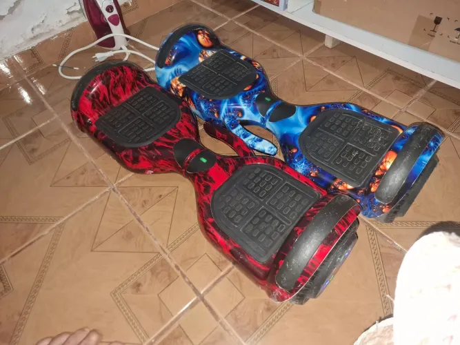 Hoverboard Infantil 6.5" LED Bluetooth - com marcas de uso - funcionando perfeitamente