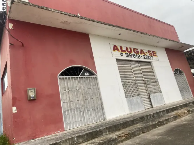 Alugasse um galpão para fins comerciais e depósitos