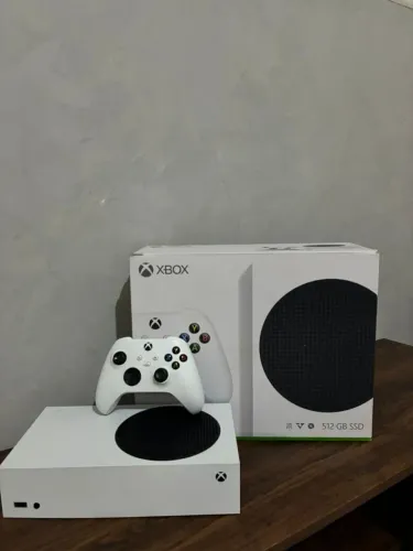 Xbox series S simi novo com caixa original 
