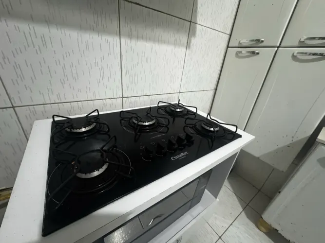 Fogão e móvel 700$