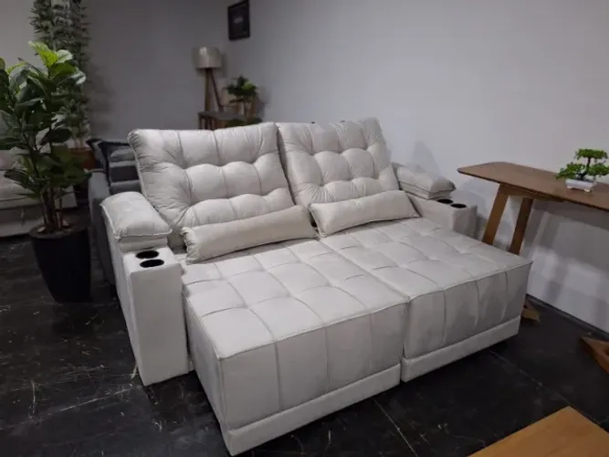 Sofá Retrátil e Reclinável 2.00 mt com portas copos