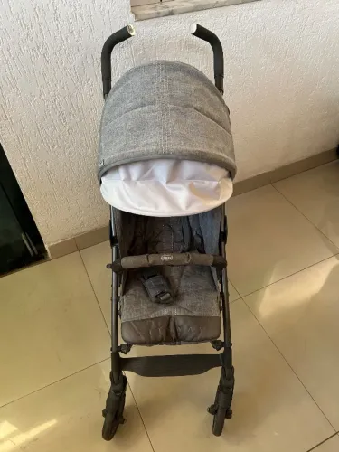 Carrinho de bebê Chicco liteway - acompanha saco de inverno 