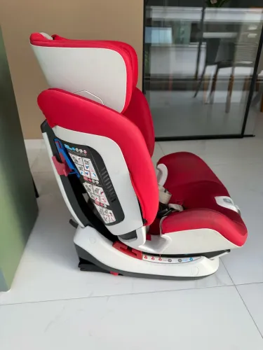 Cadeirinha infantil para carro
