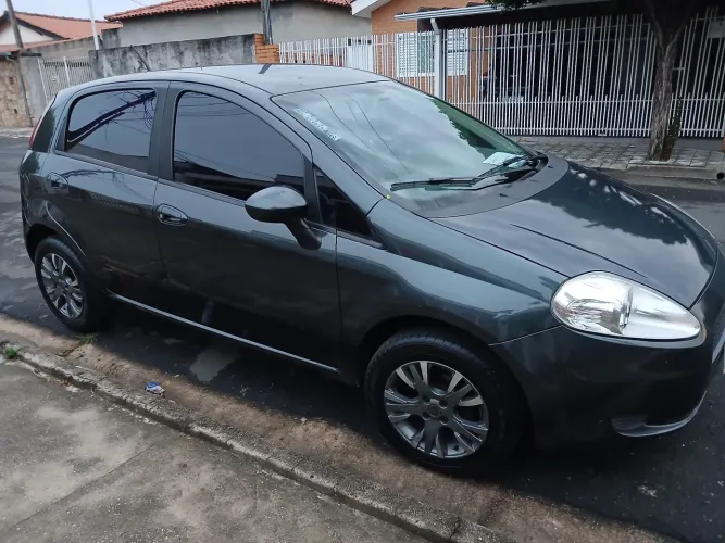 Fiat Punto Attractive 1.4 Fire Flex 8V 5P 2012