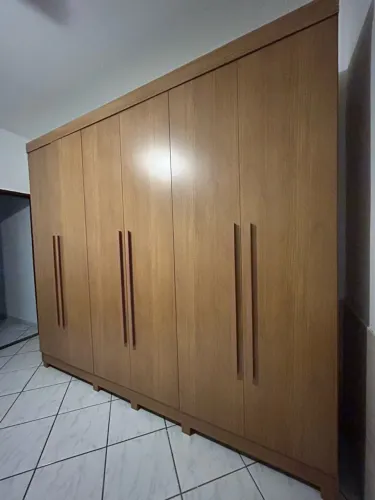 GUARDA ROUPA 6 PORTAS