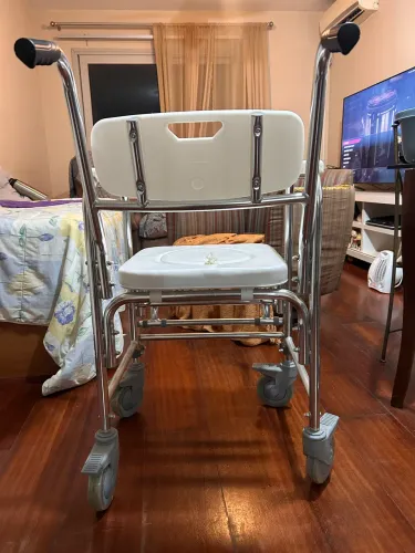 Cadeira de Banho em Ótimo Estado