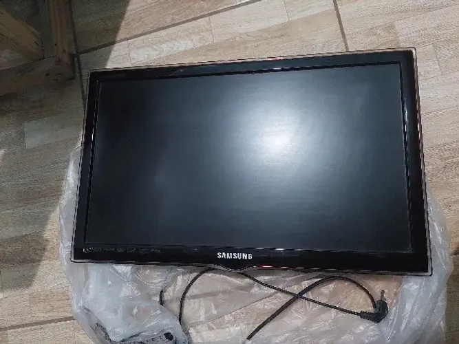 TV LED FULL HD SAMSUNG 22"
