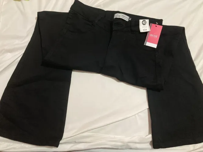 Calça flare para baixinhas