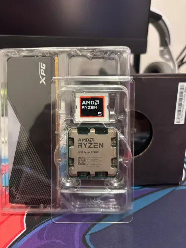 Kit Upgrade AMD Ryzen 5 7500F + 16GB RAM DDR5 XPG + Cooler Box