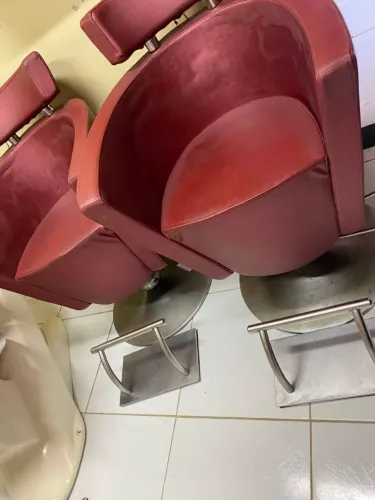 Para salao lavatório e cadeiras