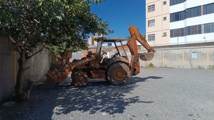 Entulho e demolição Goiânia e metropolitana