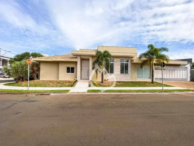 Casa com 3 dormitórios à venda, 212 m² por R$ 2.350.000,00 - Condomínio Athenas - Paulínia