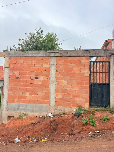Vendo terreno com contruçao