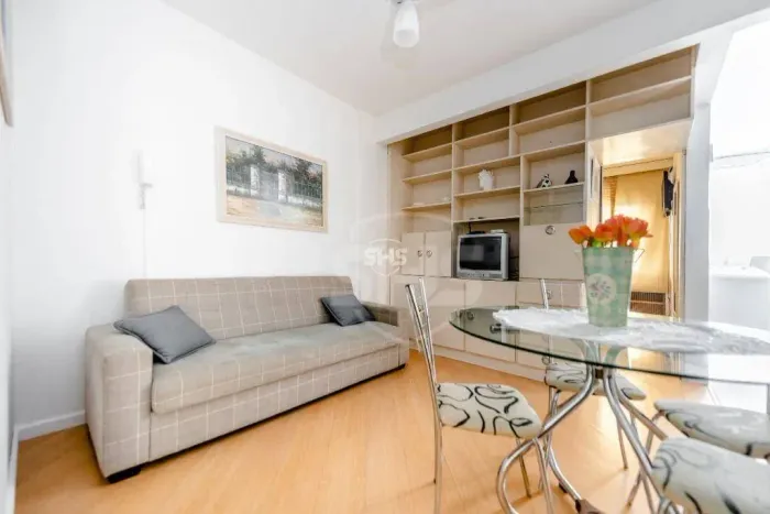 Apartamento com 1 dormitório para alugar, 38 m² por R$ 2.210,00/mês - Centro (Blumenau) -