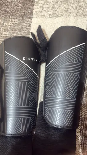 Caneleira profissional Kipsta c/ tornozeleira