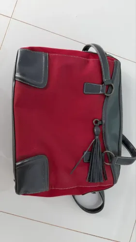 Bolsa mochila notebook em couro Targus usada