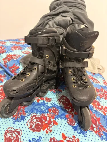 Patins tamanho 37