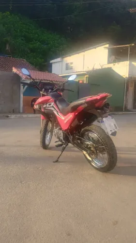 Bros 160 edição especial 