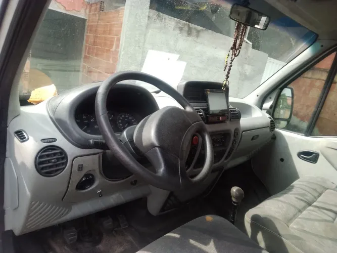 Renault Master 2.5 DCI 16V 115cv 16L Diesel 2005
