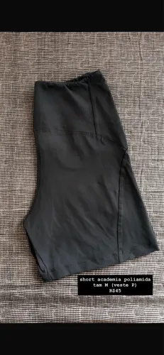 Shorts de academia poliamida