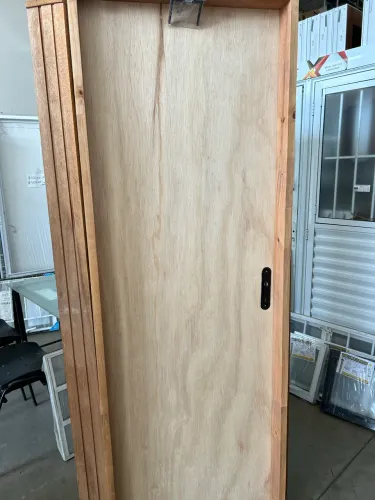 PORTA DE MADEIRA PINTURA COMPLETA BATENTE DE 12CM FOLHA 60/70/80