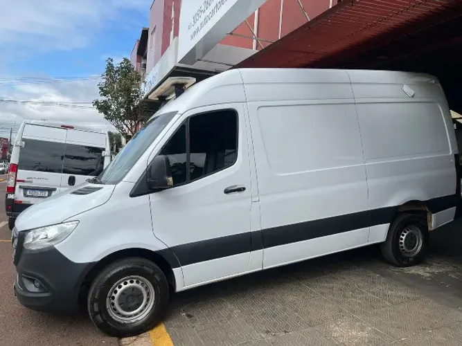 Mercedes-Benz Sprinter 417 Furgão L.t.a. Diesel (e6) 2023
