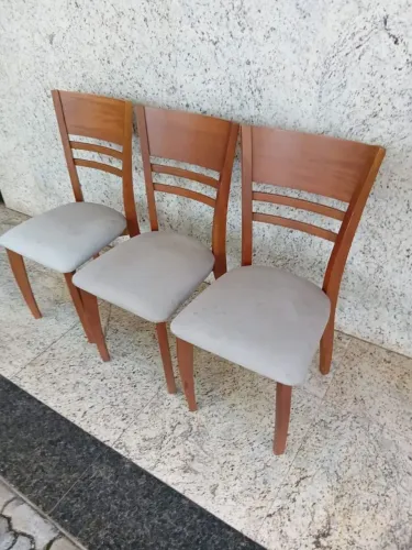 Cadeira Estofada 