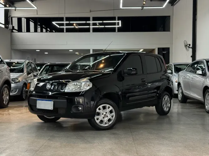 Fiat Uno Attractive 1.4 EVO Fire Flex 8V 4P 2011