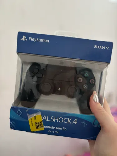 Controle sem fio Sony DualShock 4
