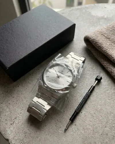 Relógio Elegante Poedagar -Quartz PRATA OU VERDE<br>Verde
