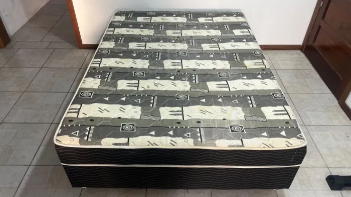 Cama box casal ( entrego)