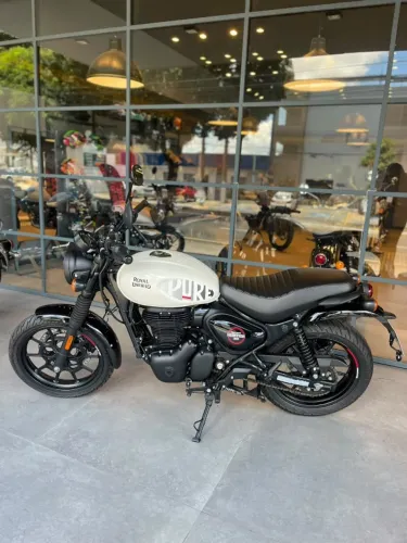 Royal Enfield Hunter 350 Dapper White 2025 | Apenas 300 km