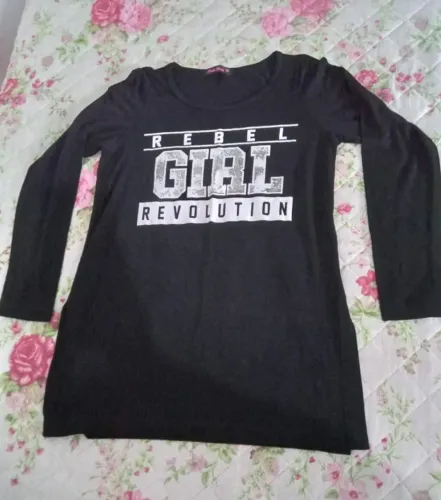 Vendo roupa infantil feminina tamanho do 8 só 12