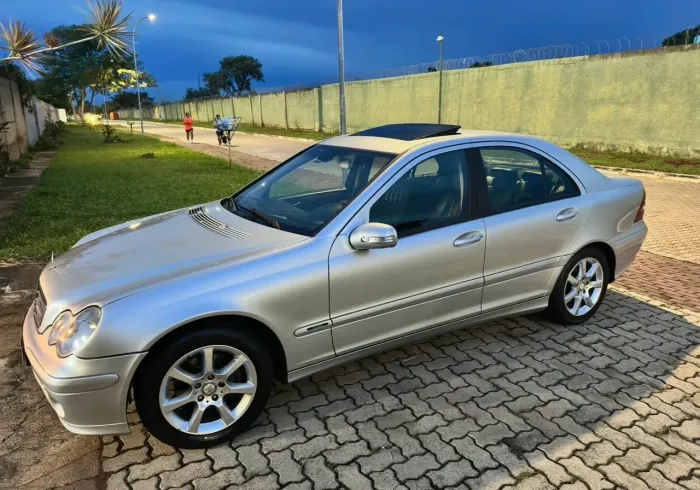 Mercedes-Benz C-180 Kompressor Classic 1.8 16V 143cv 2005