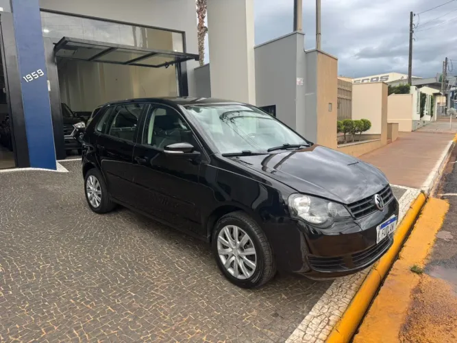 Volkswagen Polo 1.6 MI Flex 8V 4P 2013