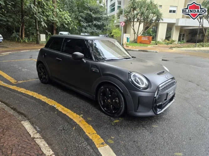 Mini Cooper 2.0 16V Twinpower Gasolina S 2P Steptronic 2024