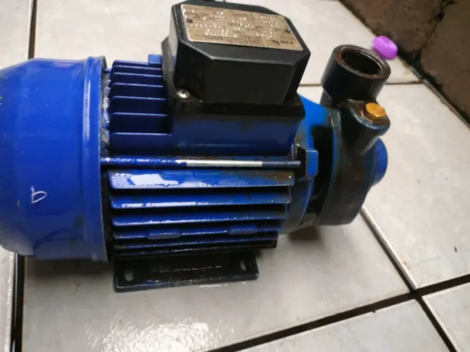 Bomba periférica