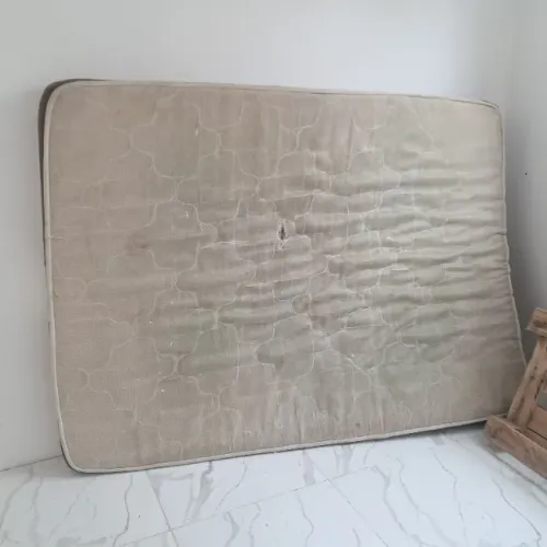 Doação Colchão de casal D43