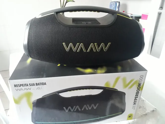 Caixa de som waaw hiperboom 1000