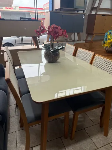 Mesa de Madeira Maciça Com 06 Cadeiras Rubi Nova