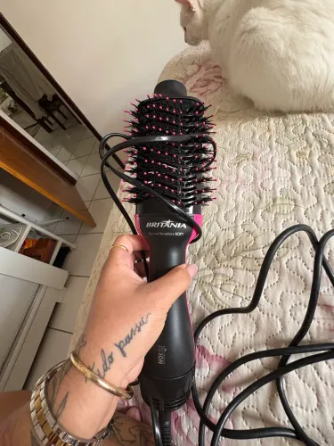 Escova modeladora NOVA. Marca : GAMA